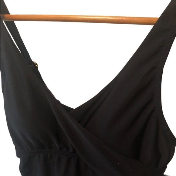 Jones New York Essential Solid Drape Twist One Piece Swimsuit Size M Black - Picture 6 of 6